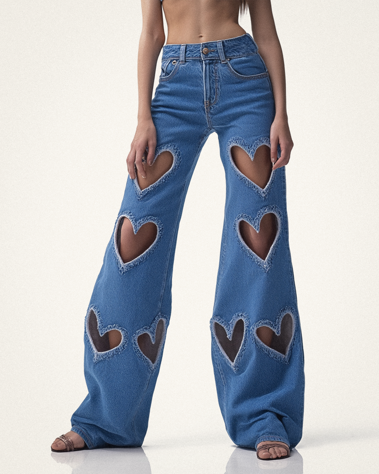 Sophia Verzierte Jeans mit Herzausschnitt - Mittelblau